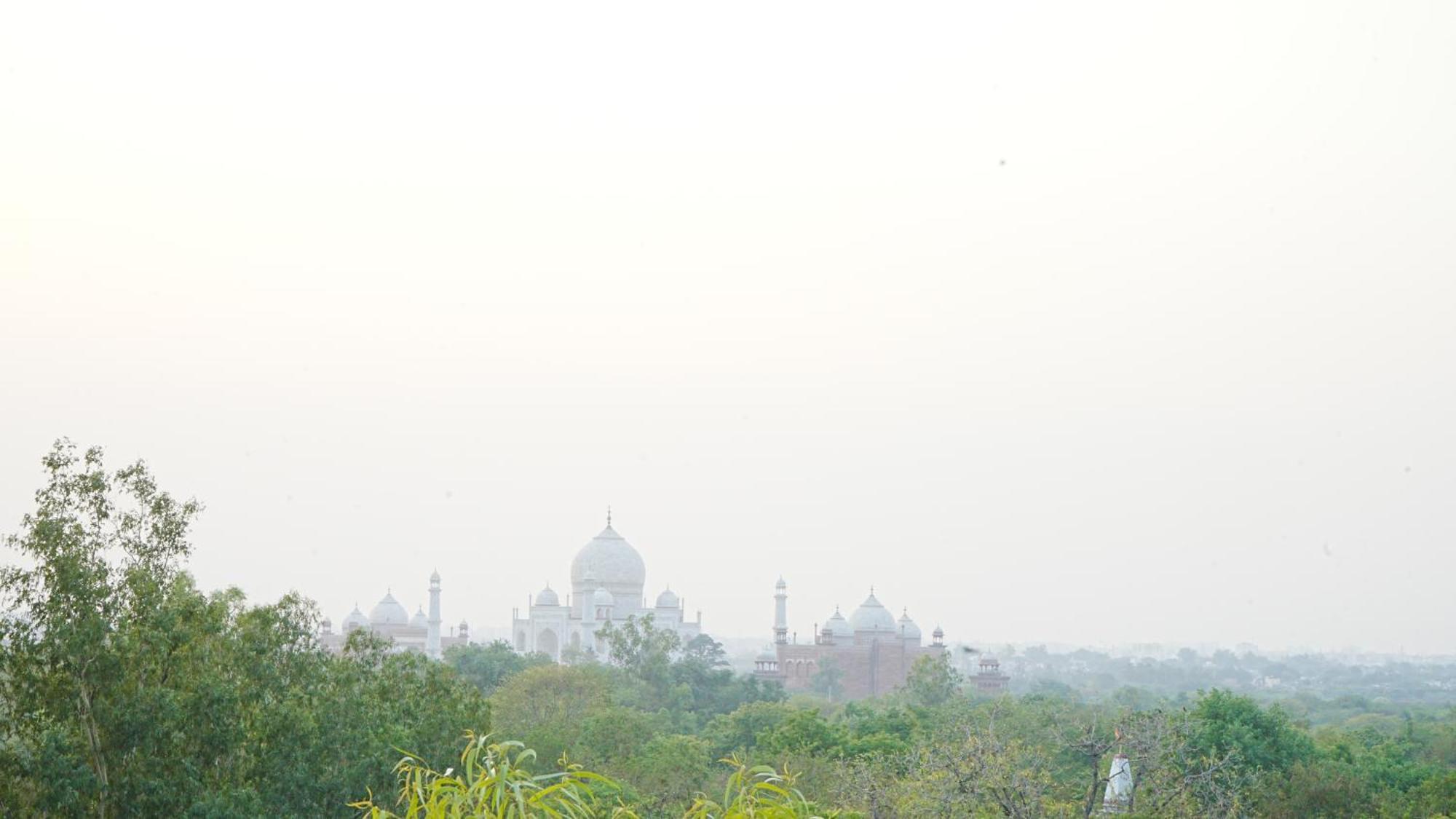 Hotel Atulyaa Taj Agra  Exterior photo